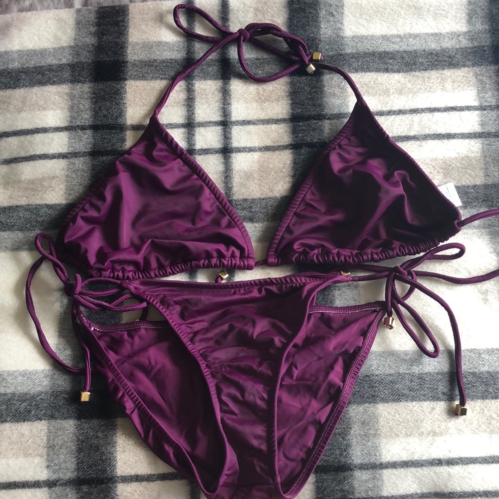 Venus maroon bikini set